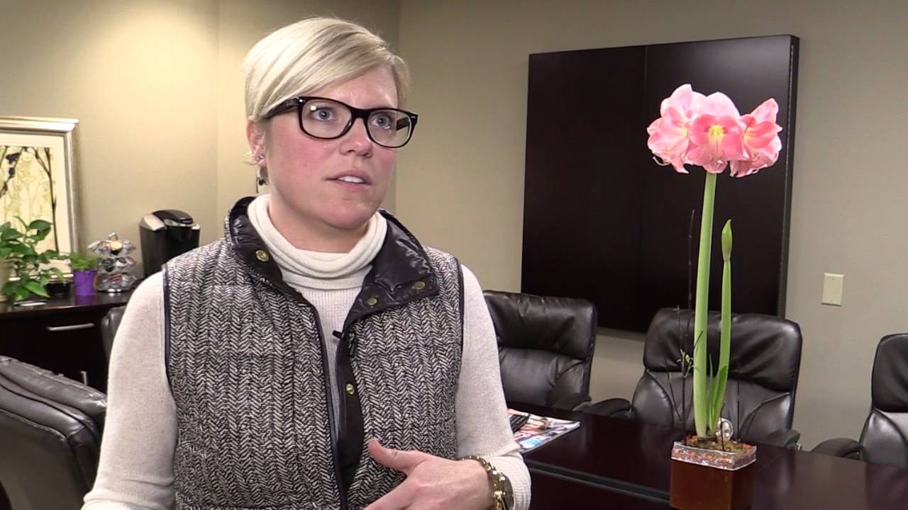 Overland Park Dental Veneers Vanessa's Testimonial |  Dr. Ian Kruisich